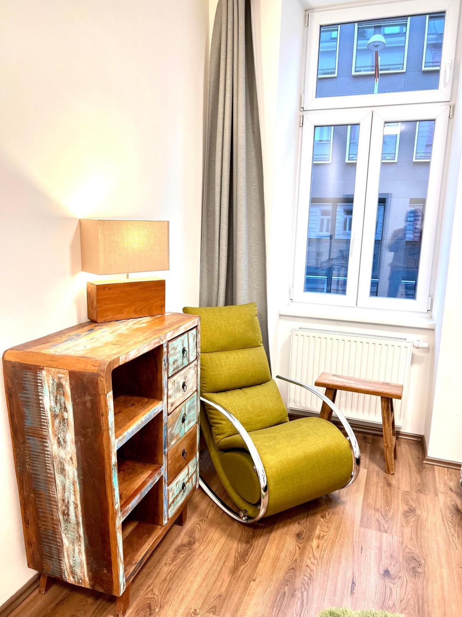 The Barts Apartments - Self Check-In Відень Екстер'єр фото